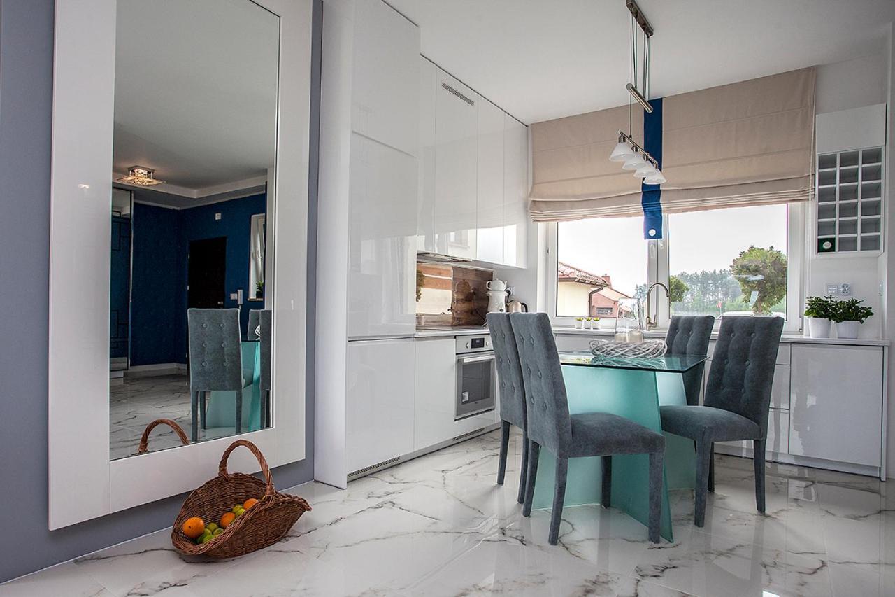 Golf Apartament W Sobieniach Sobienie Jeziory Ngoại thất bức ảnh