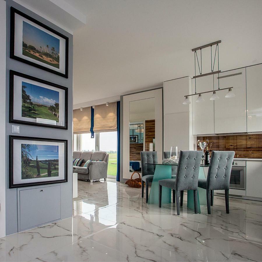 Golf Apartament W Sobieniach Sobienie Jeziory Ngoại thất bức ảnh